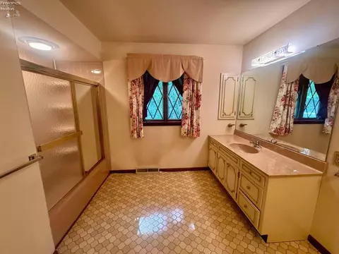 3816 James Ave, Huron, OH 44839 photo 19