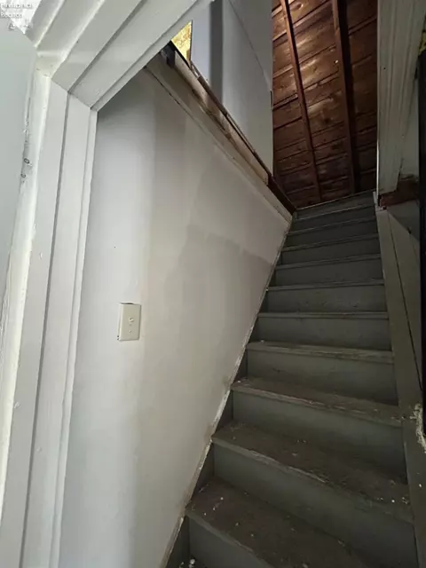 Entry Way - 24 Marshall St, Norwalk, OH 44857 photo 3 of 3