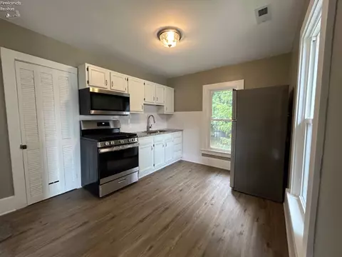 Kitchen - 24 Marshall St, Norwalk, OH 44857 photo 4 of 4
