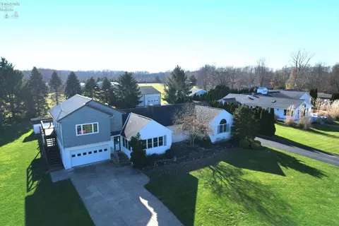 2514 W Old Lake Rd, Huron, OH 44839