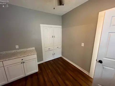 123 W Pearl St, Willard, OH 44890 photo 24