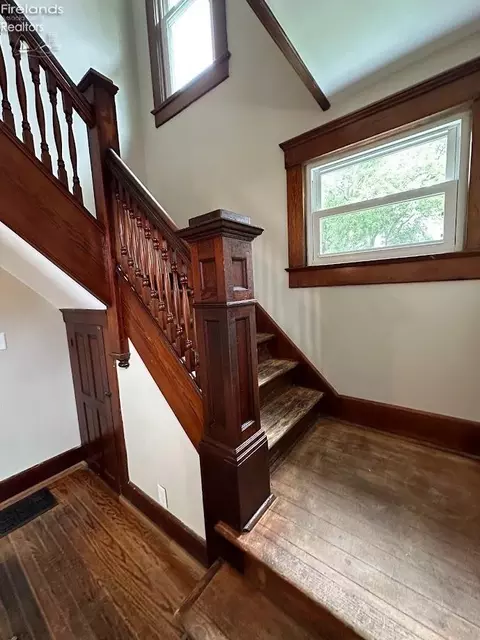 123 W Pearl St, Willard, OH 44890 photo 9