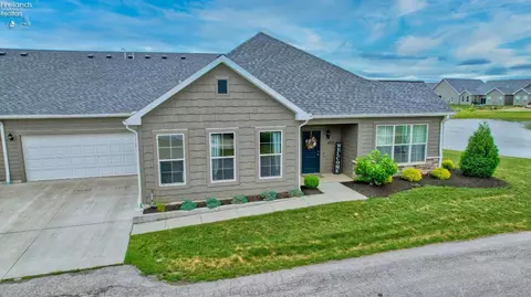 6010 Coventry Cir, Huron, OH 44839