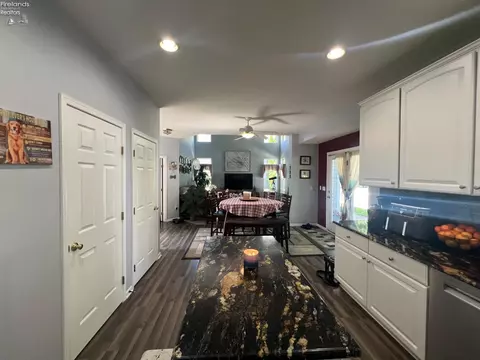 4315 Jenee Dr, Lorain, OH 44053 photo 6