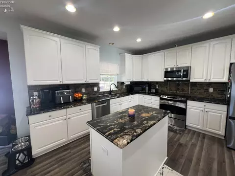 4315 Jenee Dr, Lorain, OH 44053 photo 3