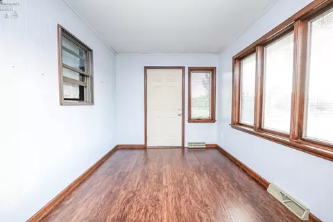 118 E Maple St, Clyde, OH 43410 photo 10