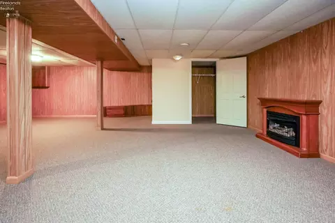 118 E Maple St, Clyde, OH 43410 photo 42