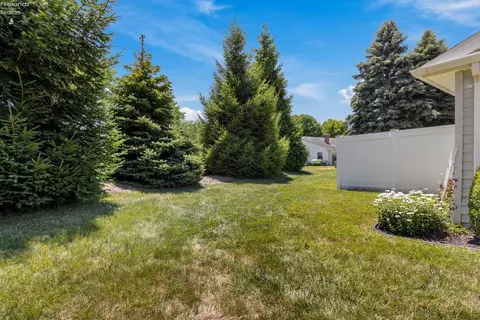 418 Leisure Dr, Huron, OH 44839 photo 27