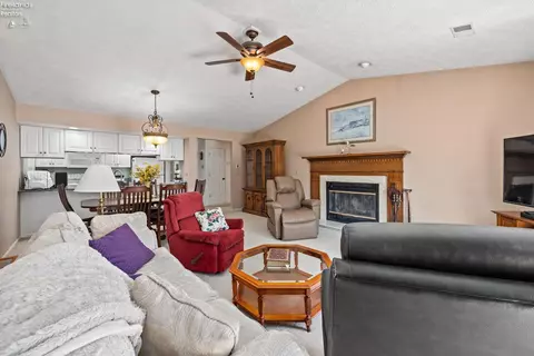 418 Leisure Dr, Huron, OH 44839 photo 13