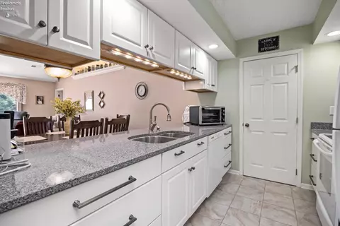 418 Leisure Dr, Huron, OH 44839 photo 6