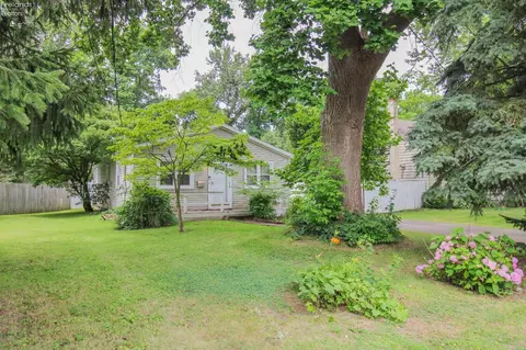 705 Taylor Ave, Huron, OH 44839 photo 2