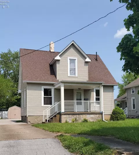 2026 Columbus Ave, Sandusky, OH 44870