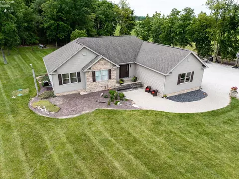 1090 County Road 238, Fremont, OH 43420