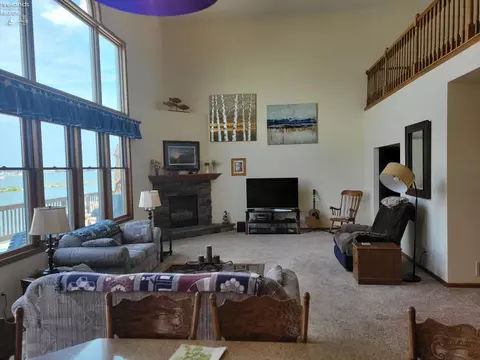 Living - 5499 E Mistic Bay Blvd, Marblehead, OH 43440 photo 1 of 4