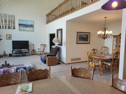 Dining - 5499 E Mistic Bay Blvd, Marblehead, OH 43440 photo 3 of 3