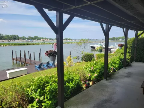 Exterior - 5499 E Mistic Bay Blvd, Marblehead, OH 43440 photo 2 of 3