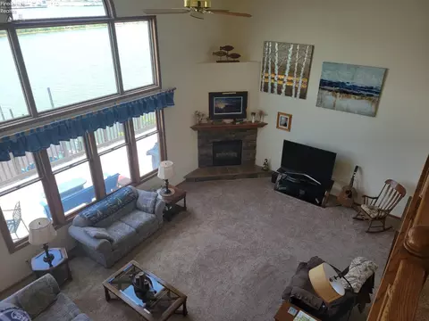 Living - 5499 E Mistic Bay Blvd, Marblehead, OH 43440 photo 4 of 4