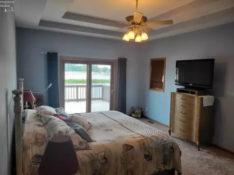 Bedroom - 5499 E Mistic Bay Blvd, Marblehead, OH 43440 photo 2 of 10