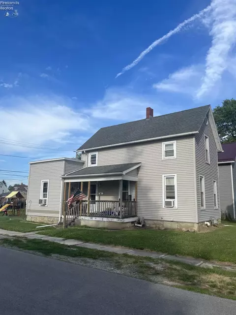 66 Grace St, Tiffin, OH 44883