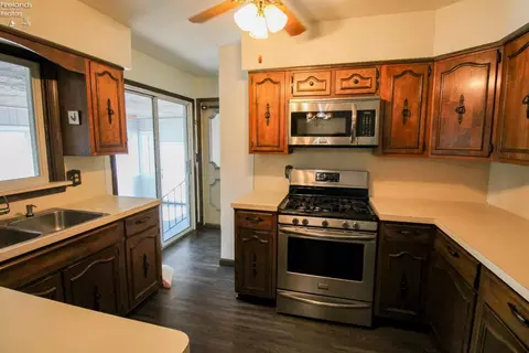 219 Brinker St, Bellevue, OH 44811 photo 16