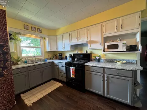 2000 Winkle, Milan, OH 44846 photo 12