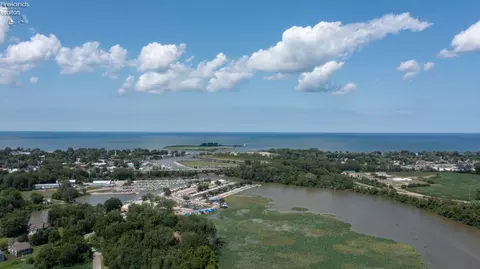 View/Area - 1205 Riverside Dr, Huron, OH 44839 photo 2 of 2