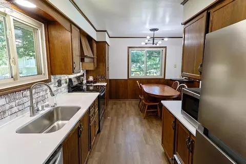 Kitchen - 1205 Riverside Dr, Huron, OH 44839 photo 1 of 2