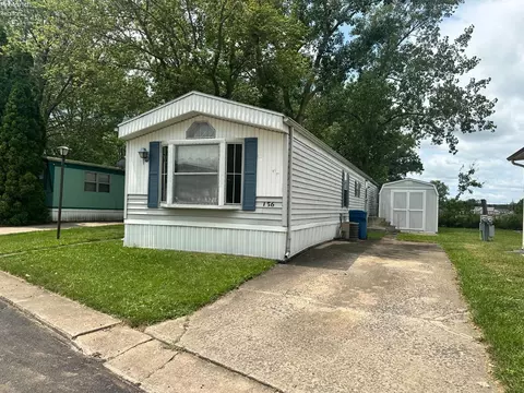 156 Driftwood Dr, Port Clinton, OH 43452