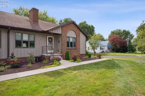 1843 S State Route 100, Tiffin, OH 44883