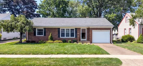 219 50th St, Sandusky, OH 44870