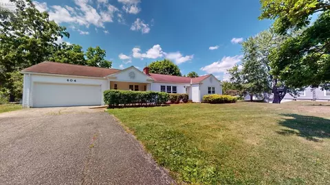 604 Euclid St, Willard, OH 44890