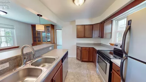 Kitchen - 604 Euclid St, Willard, OH 44890 photo 1 of 2