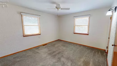 Bedroom - 604 Euclid St, Willard, OH 44890 photo 2 of 3