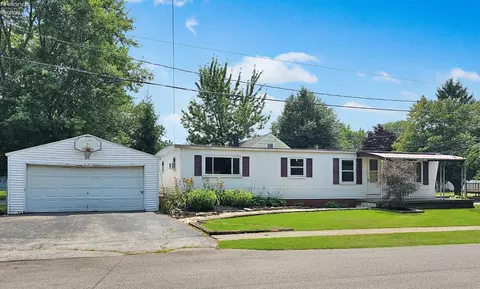 164 Midvale Ave, Clyde, OH 43410 photo 2