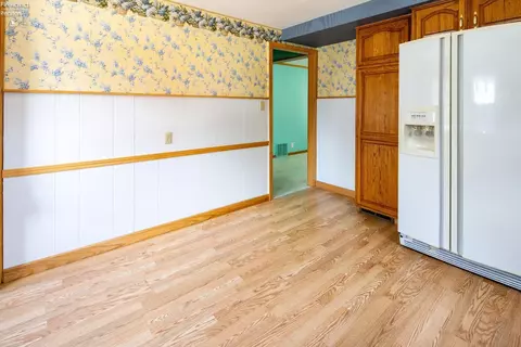 650 Vine St, Clyde, OH 43410 photo 5