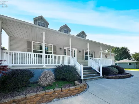 6627 N Humphrey Rd, Oak Harbor, OH 43449