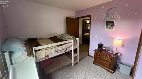 Bedroom - 3227 Fern Rd, Willard, OH 44890 photo 6 of 7