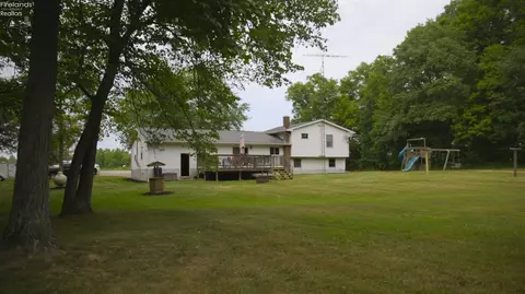 Exterior - 3227 Fern Rd, Willard, OH 44890 photo 7 of 8