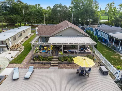 1358 N Little Ave, Port Clinton, OH 43452