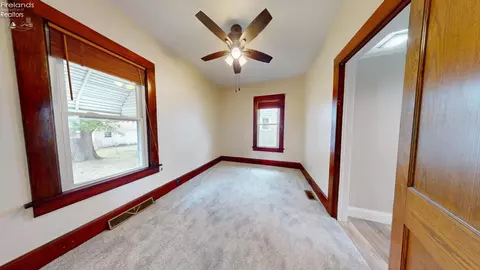 734 Park St, Willard, OH 44890 photo 23