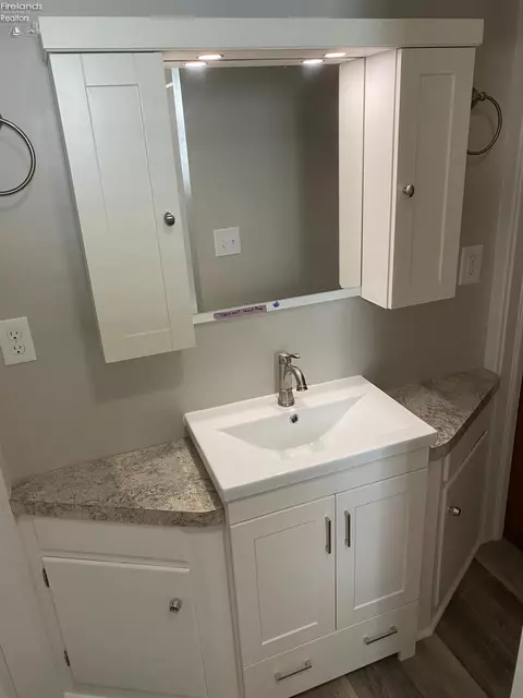 734 Park St, Willard, OH 44890 photo 25