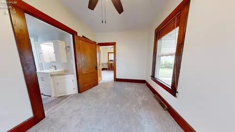 734 Park St, Willard, OH 44890 photo 24
