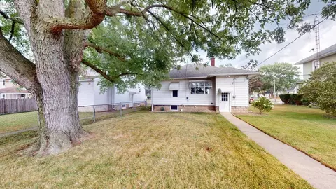 734 Park St, Willard, OH 44890 photo 5