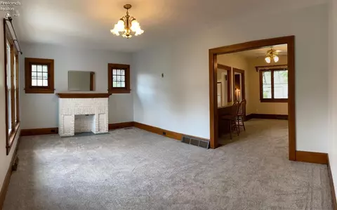 734 Park St, Willard, OH 44890 photo 12