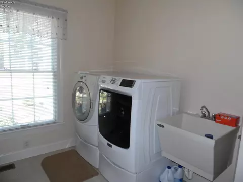 709 Kennedy Dr, Willard, OH 44890 photo 28