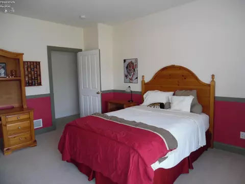 709 Kennedy Dr, Willard, OH 44890 photo 21