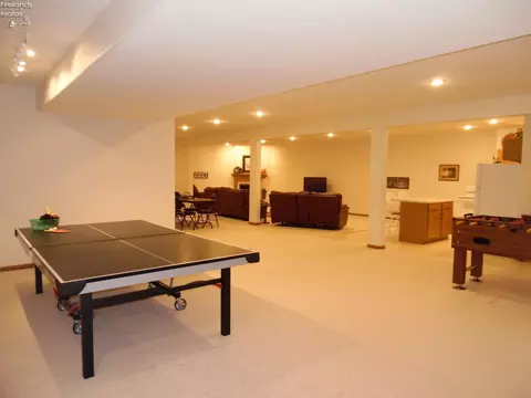 709 Kennedy Dr, Willard, OH 44890 photo 35