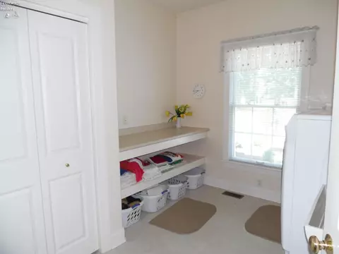 709 Kennedy Dr, Willard, OH 44890 photo 29