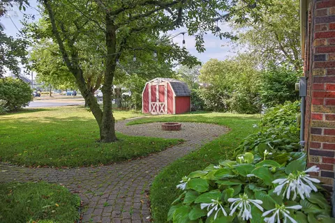218 Williams St, Huron, OH 44839 photo 32