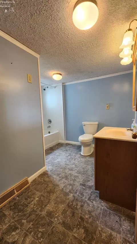 Bath - 11 N Main St, Willard, OH 44890 photo 1 of 1